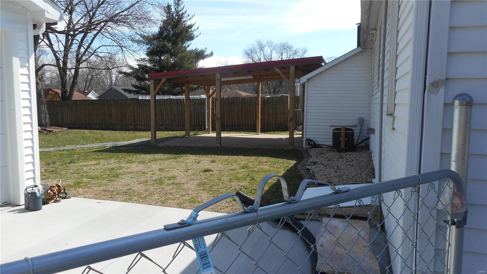 3409 Humbert Road Alton, IL 62002 - Photo 6 of 21 Gallery Image 6
