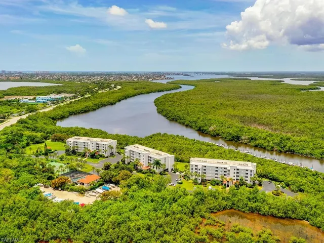 $425,000 | 300 Stevens Landing Drive, Unit C203, Marco Island, FL 34145
