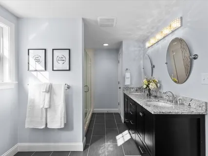 $999,999 | 40 Catherine Street, Unit B, Boston, MA 02131