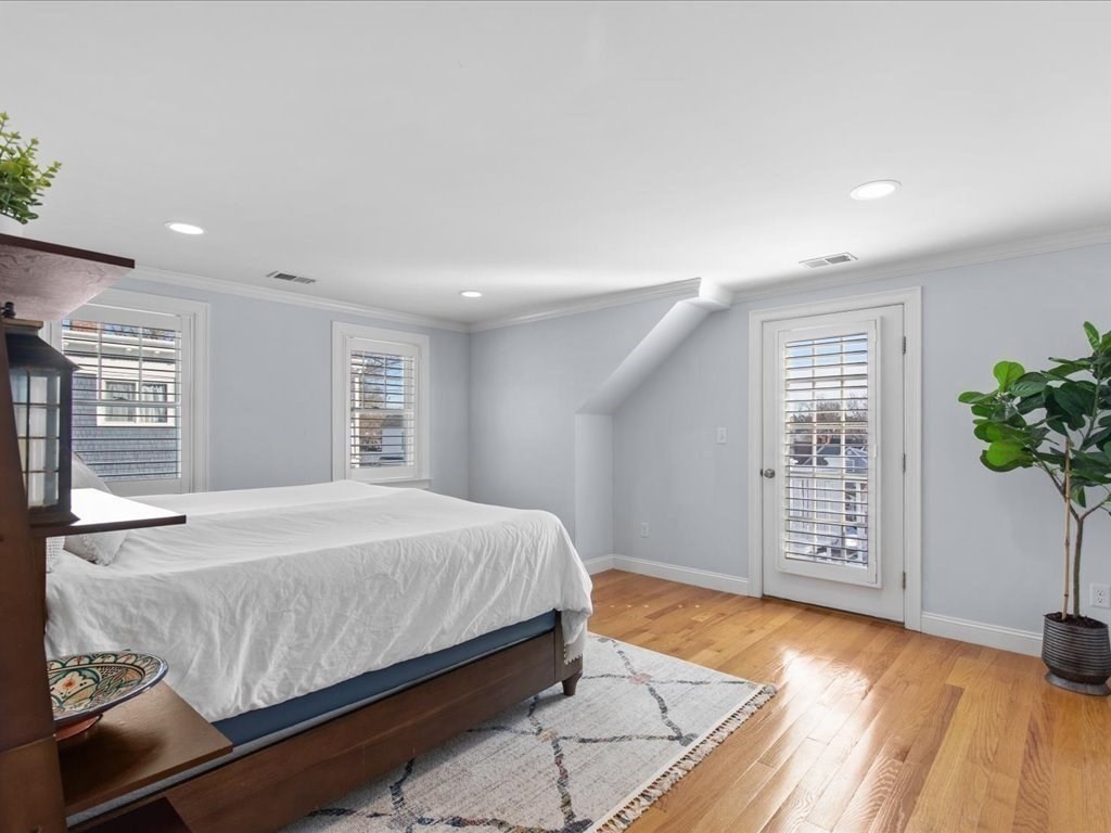 40 Catherine Street, Unit B Boston, MA 02131 - Photo 15 of 38