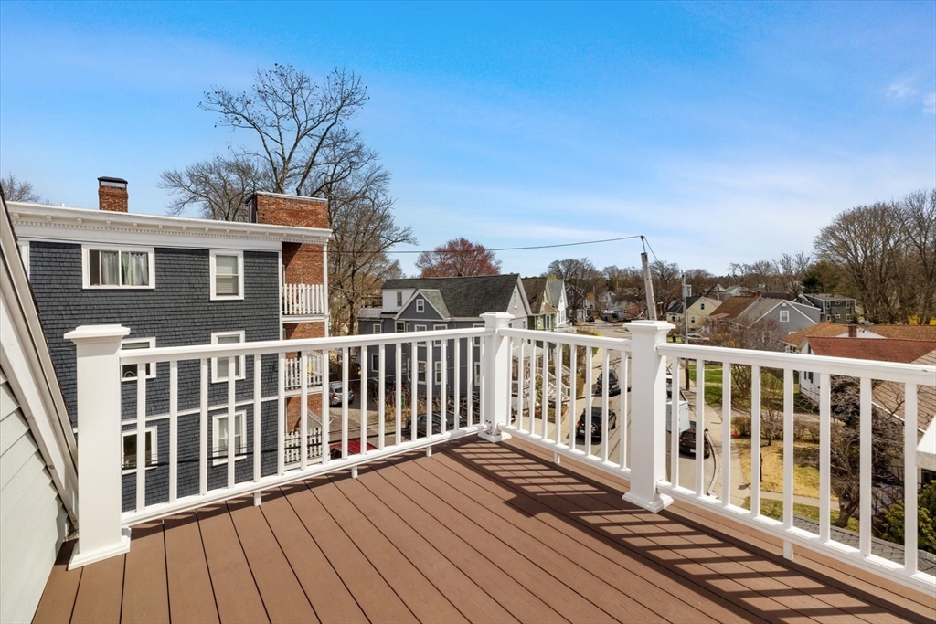 40 Catherine Street, Unit B Boston, MA 02131 - Photo 23 of 40