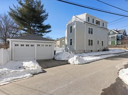 $999,999 | 40 Catherine Street, Unit B, Boston, MA 02131