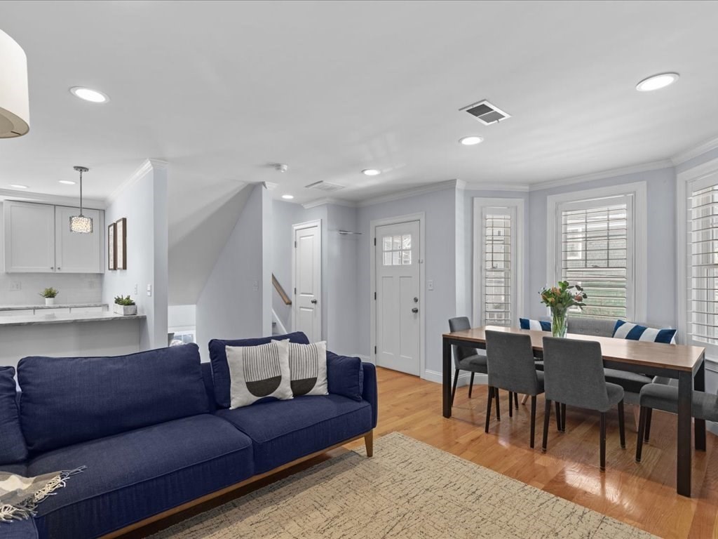 40 Catherine Street, Unit B Boston, MA 02131 - Photo 9 of 34