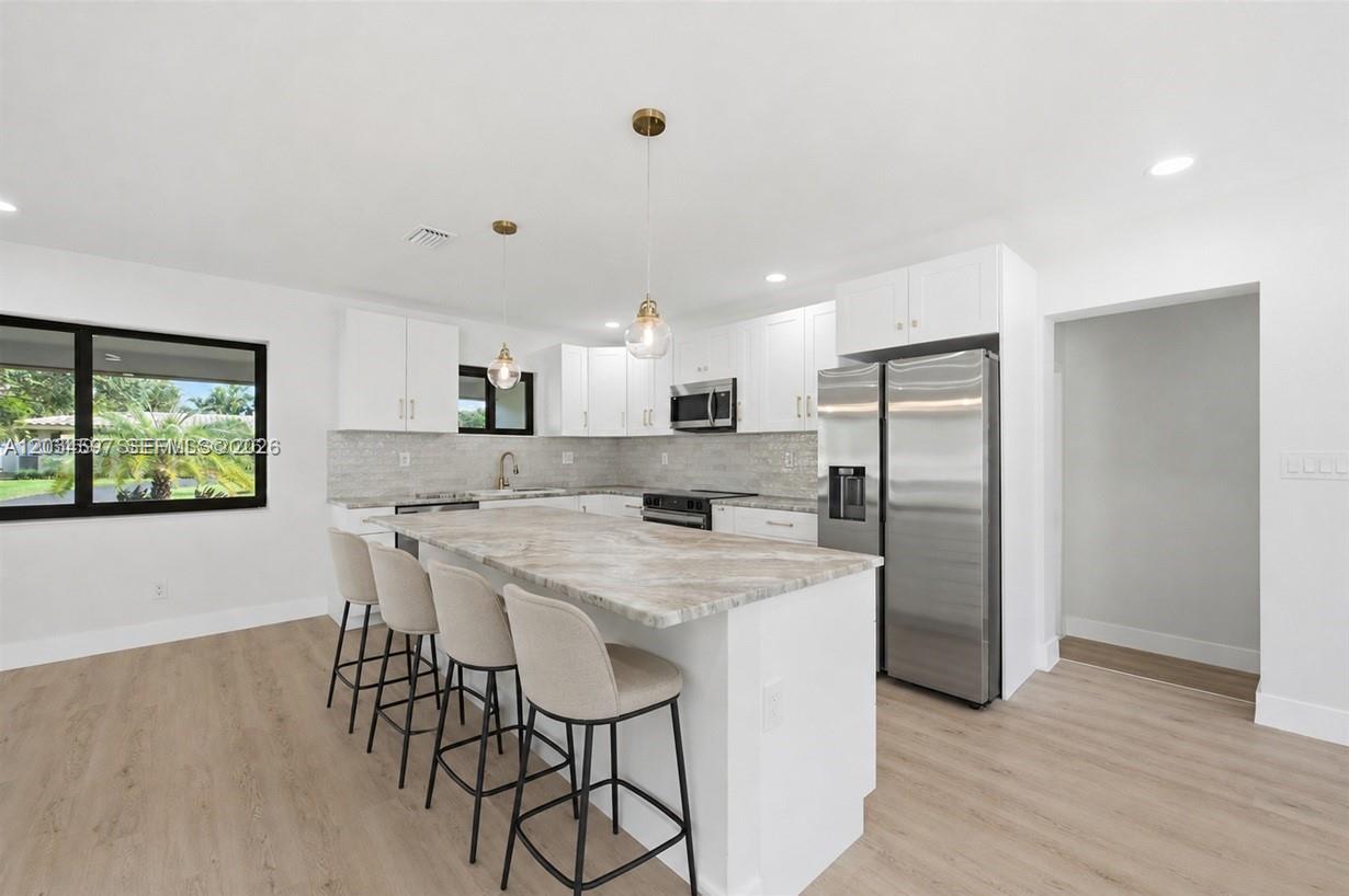 2731 Northeast 52nd Street Lighthouse Point, FL 33064 - Photo 12 of 43
