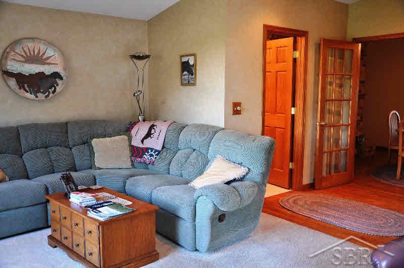 7372 Ederer Road Saginaw, MI 48609 - Photo 5 of 14 20368246-4.JPG