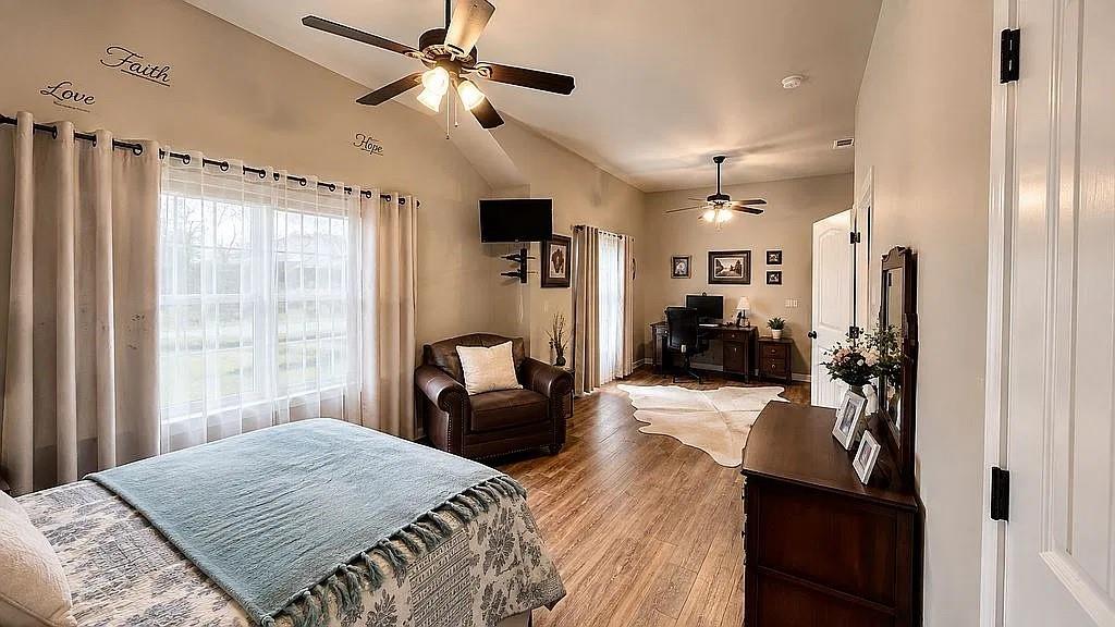 8850 Old Agnes Road Poolville, TX 76487 - Photo 14 of 34 Gallery Image 14