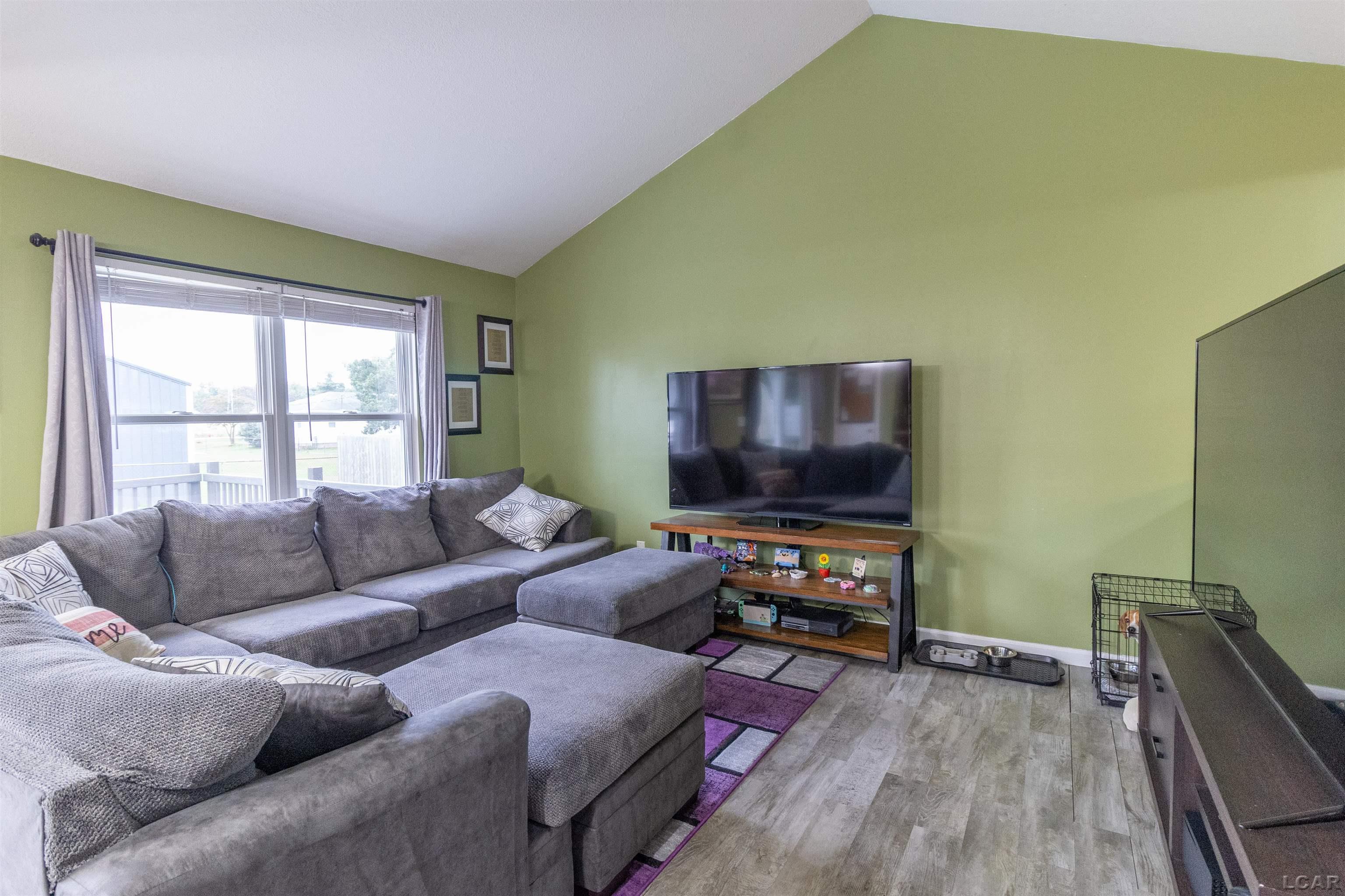 2189 Farm Valley Road Adrian, MI 49221 - Photo 7 of 31