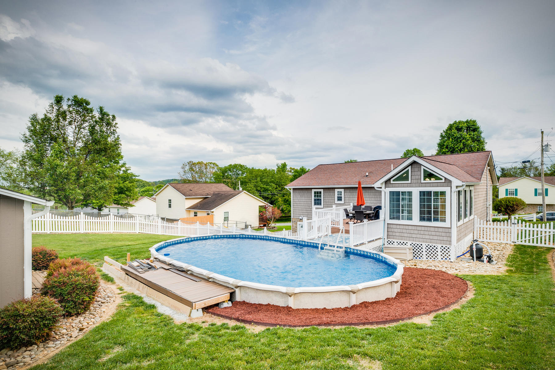 273 Ridgeview Drive Gray, TN 37615 - Photo 34 of 37 034