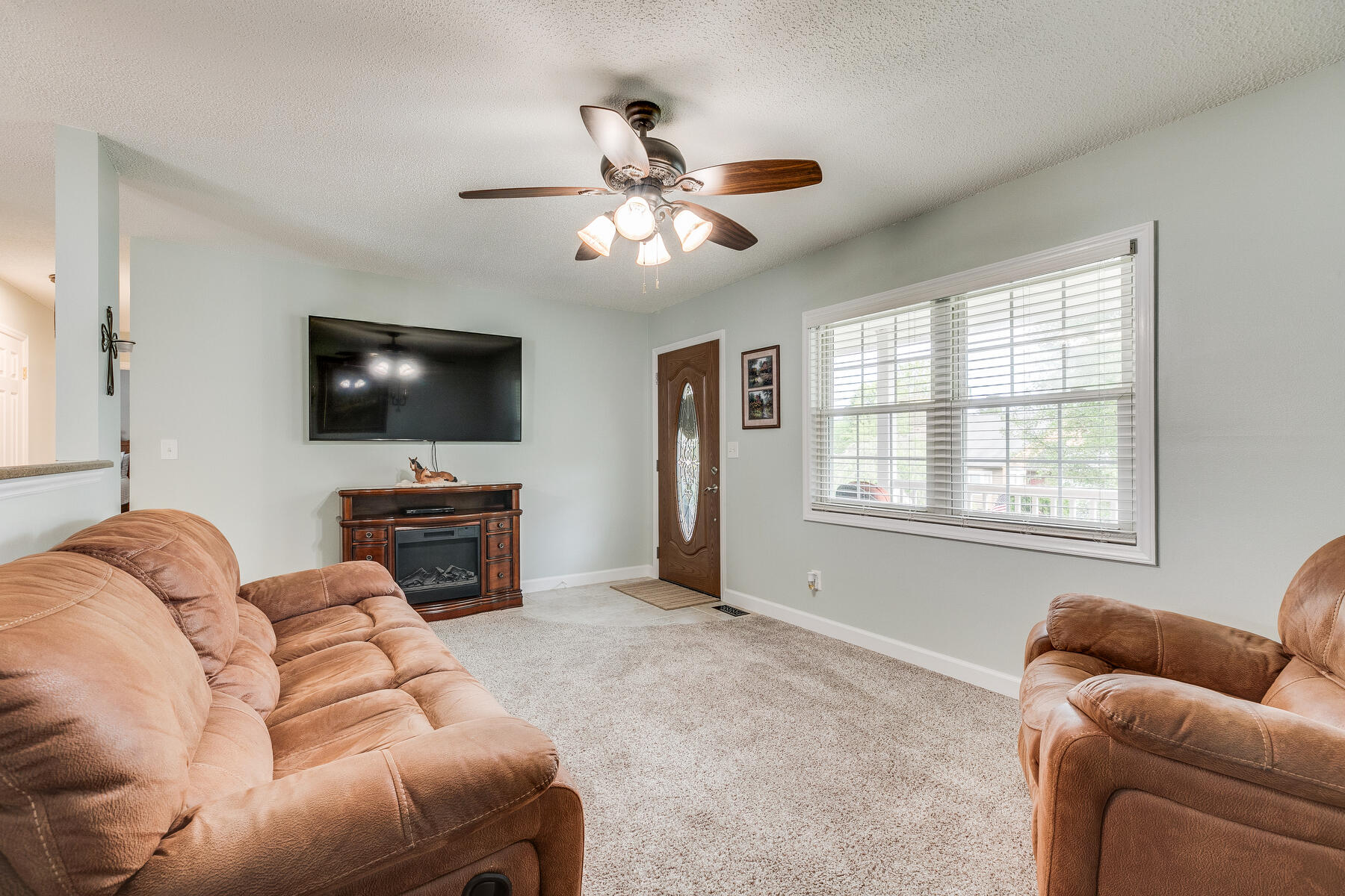 273 Ridgeview Drive Gray, TN 37615 - Photo 8 of 37 008