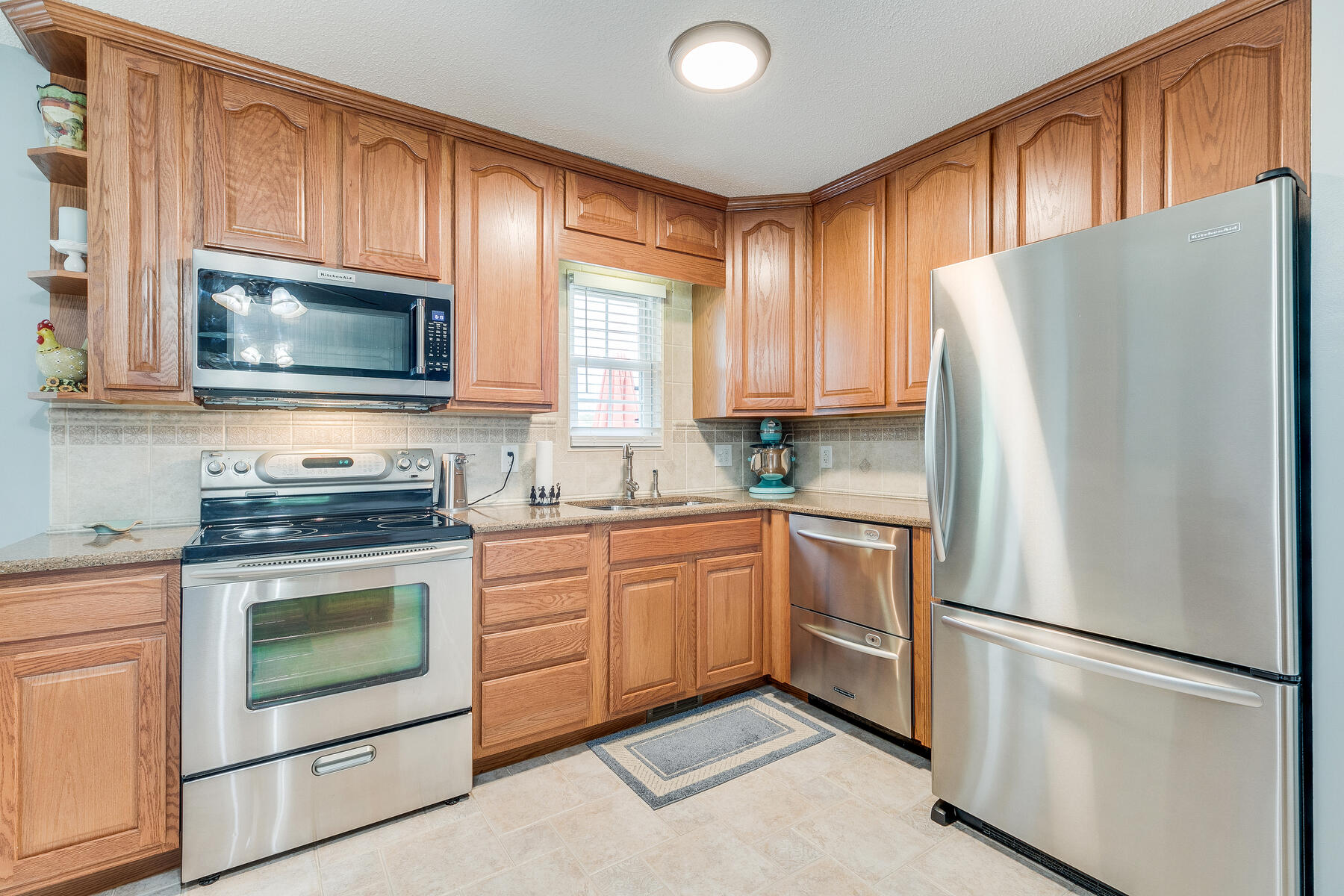 273 Ridgeview Drive Gray, TN 37615 - Photo 10 of 37 010