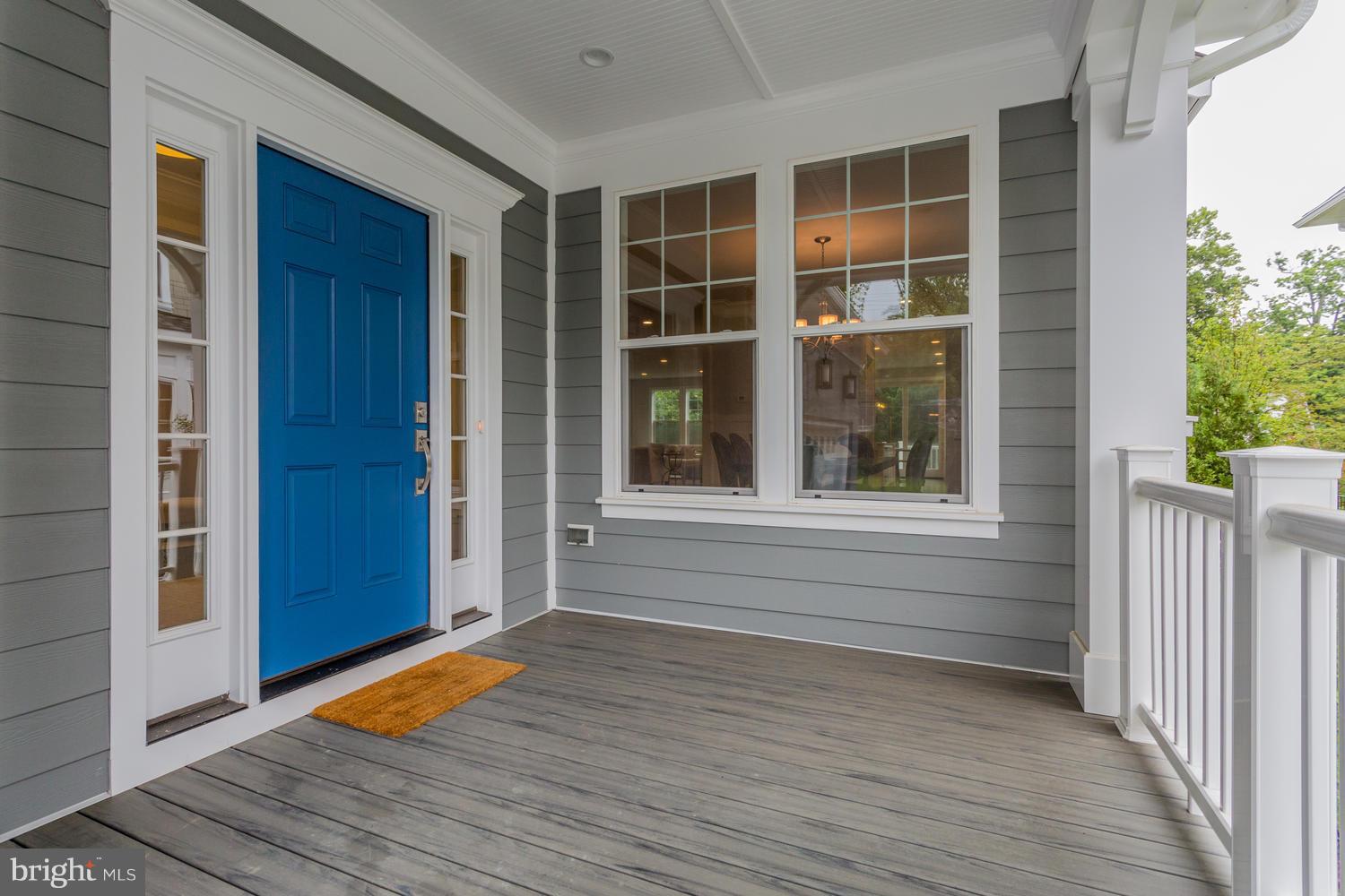 6231 Washington Boulevard Arlington, VA 22205 - Photo 2 of 30 Front Porch