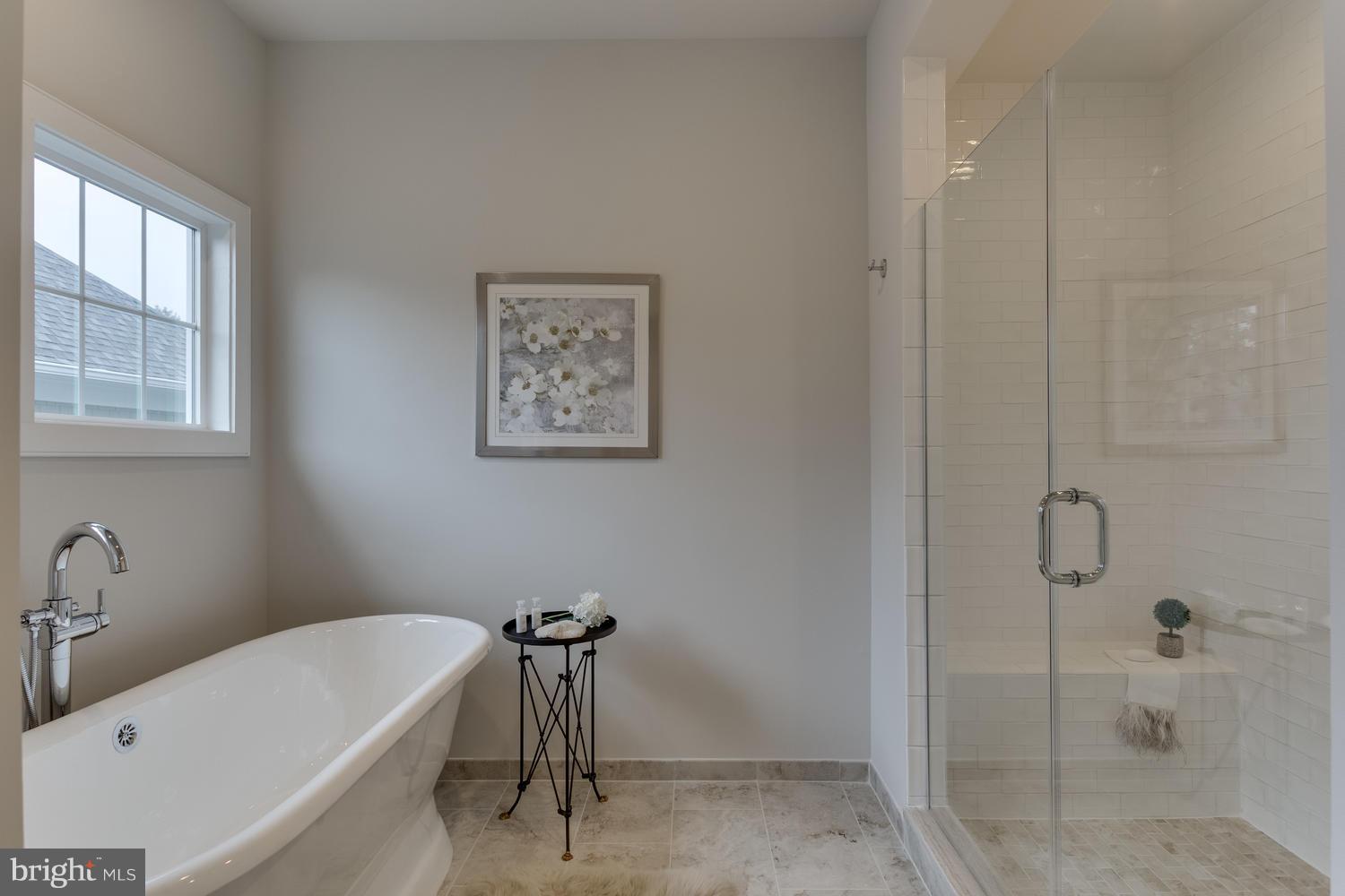 6231 Washington Boulevard Arlington, VA 22205 - Photo 18 of 30 Bath (Master)