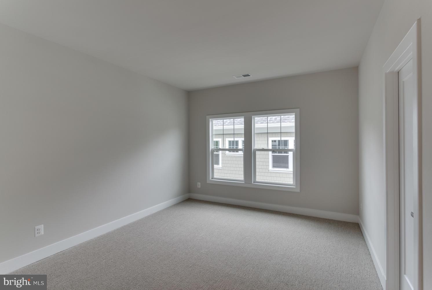 6231 Washington Boulevard Arlington, VA 22205 - Photo 21 of 30 Bedroom 3