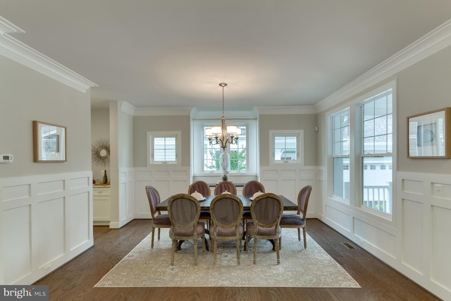 6231 Washington Boulevard Arlington, VA 22205 - Photo 8 of 30 Dining Room
