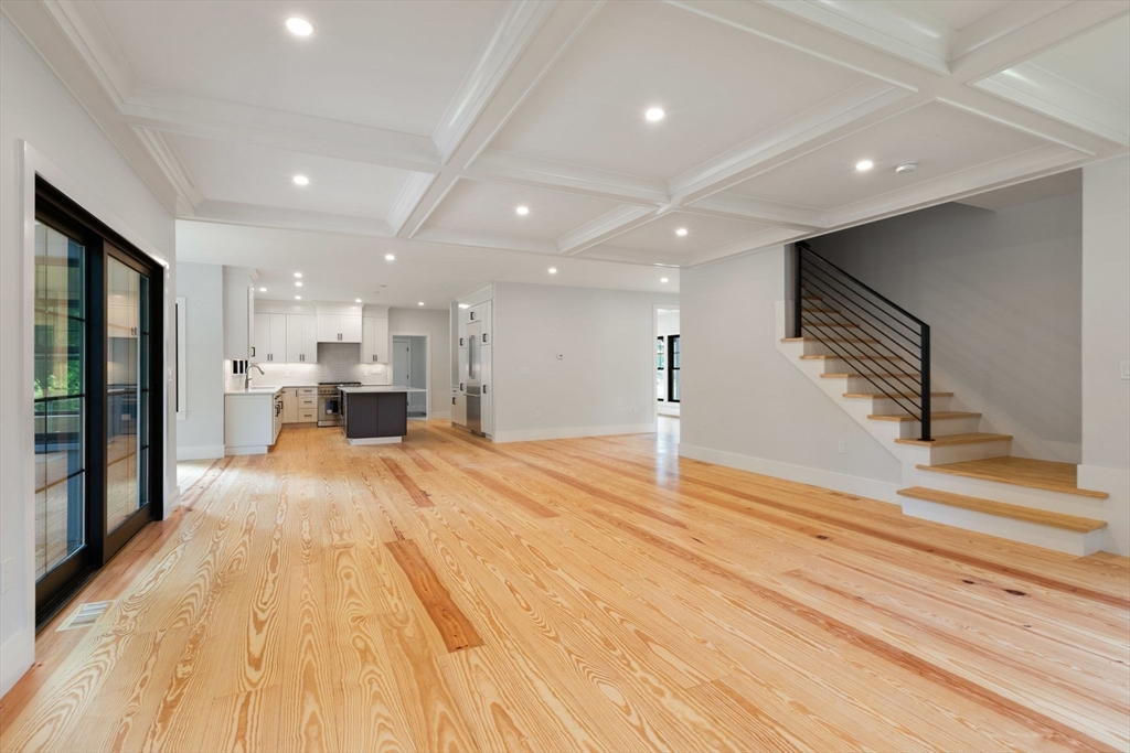 5 Litchfields Way Walpole, MA 02081 - Photo 11 of 26