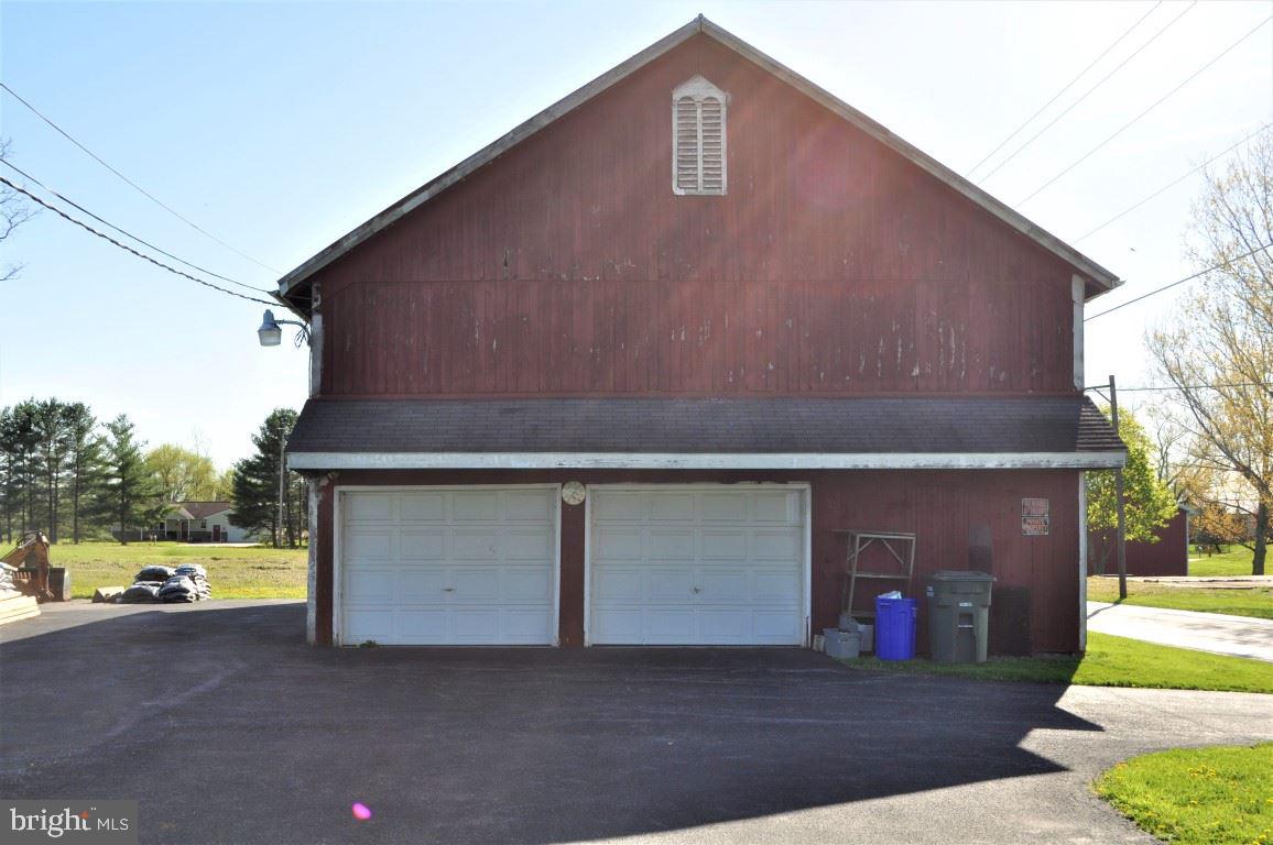 4270 West Canal Road Dover, PA 17315 - Photo 10 of 16 Gallery Image 10