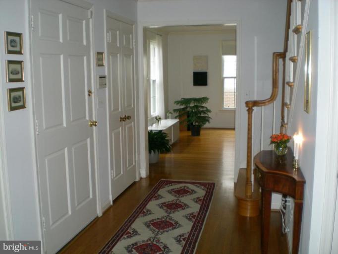 6005 Overlea Road Bethesda, MD 20816 - Photo 3 of 29 Center Hall