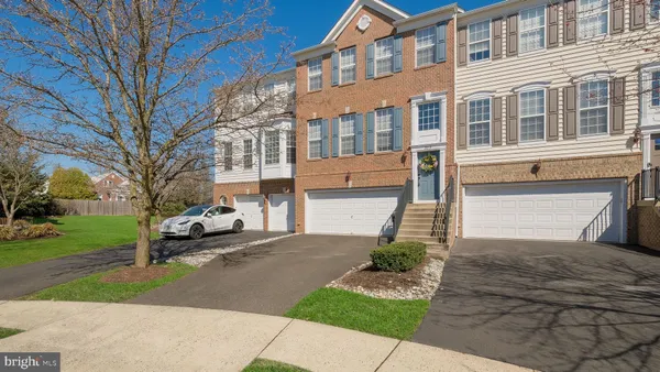 $3,500 | 303 Hilltop Court, Unit 13, Warrington, PA 18976