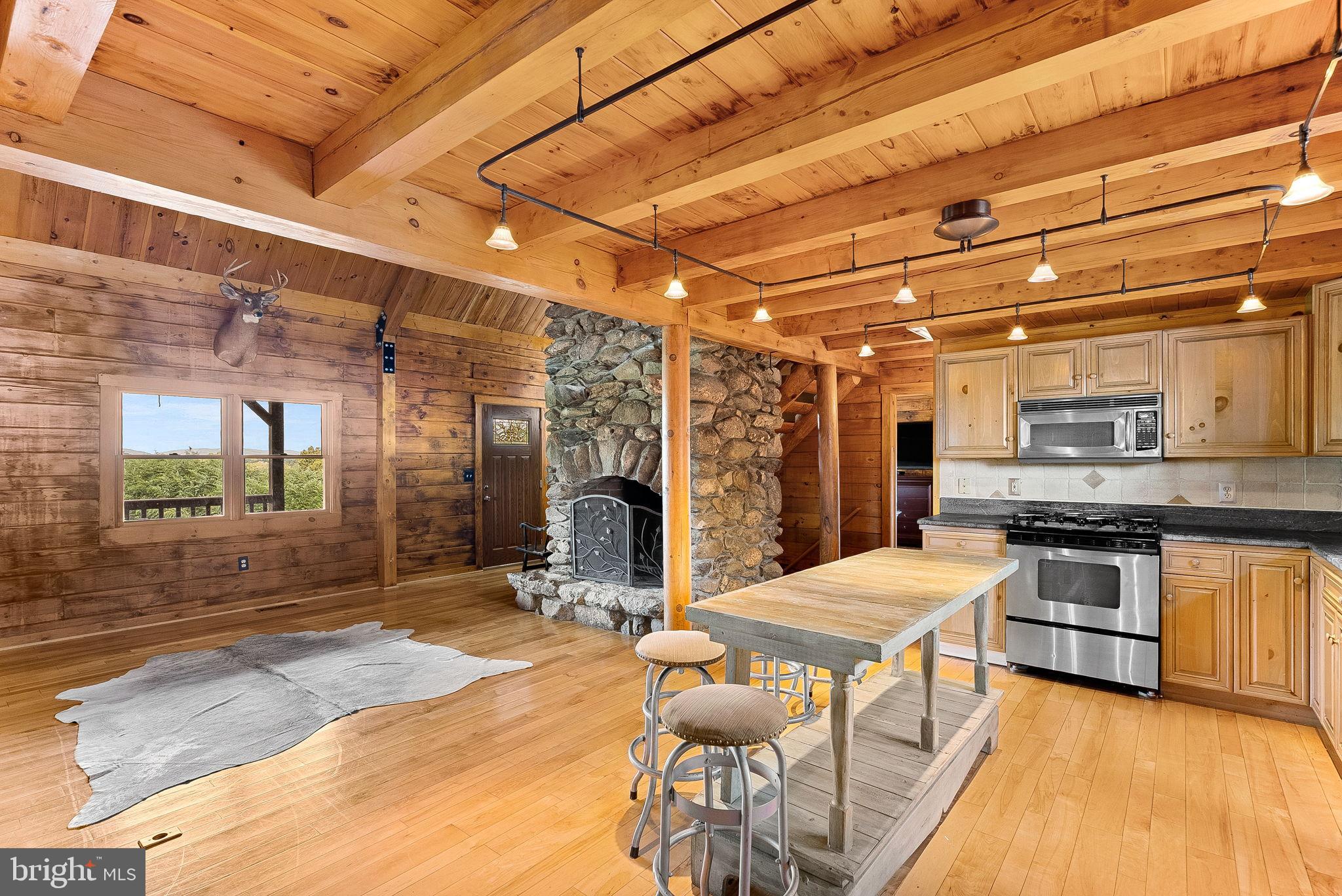 18837 Trinity Church Road Purcellville, VA 20132 - Photo 20 of 73 a outdoor space with sitting space