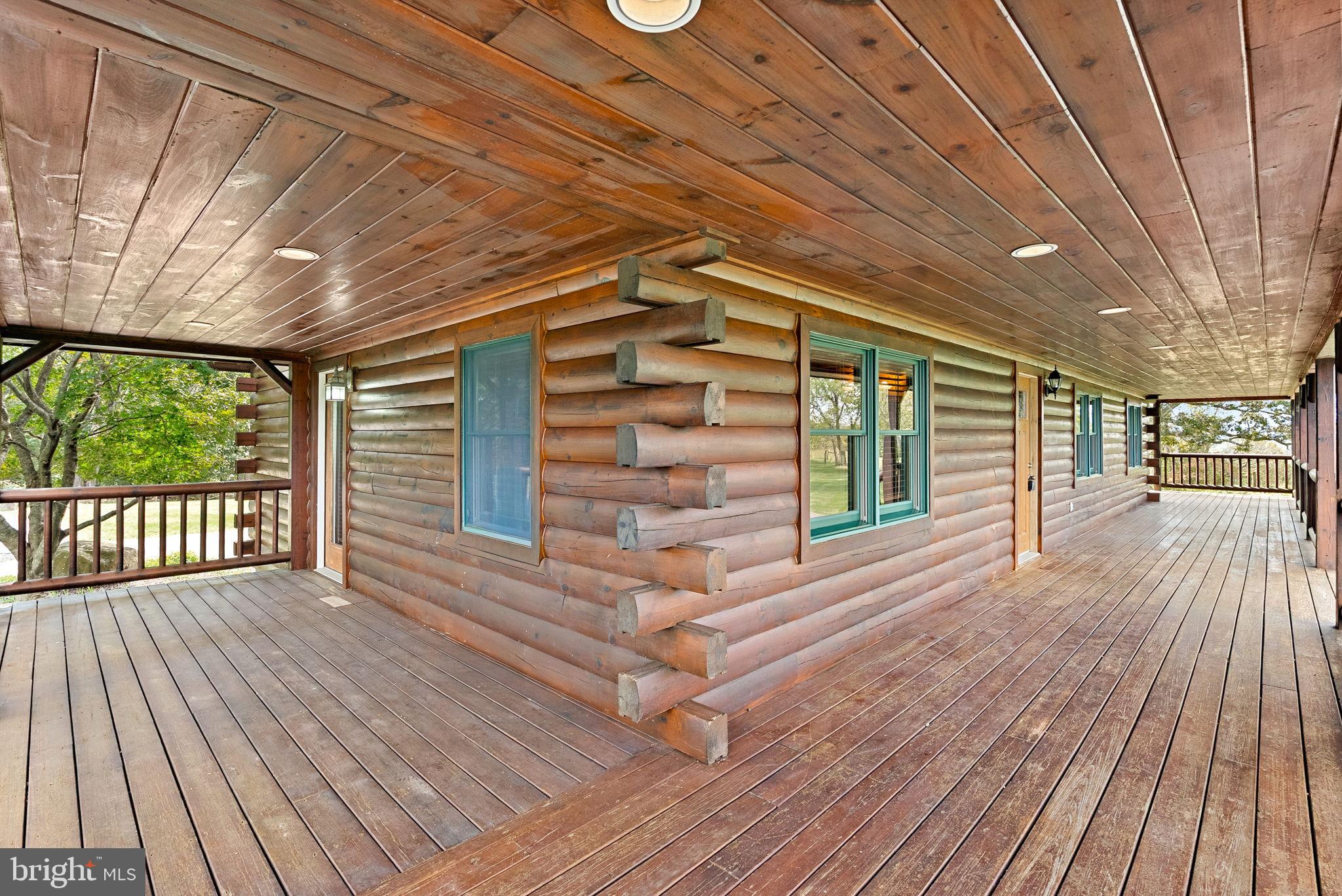 18837 Trinity Church Road Purcellville, VA 20132 - Photo 52 of 73 a view of entryway with wooden floor