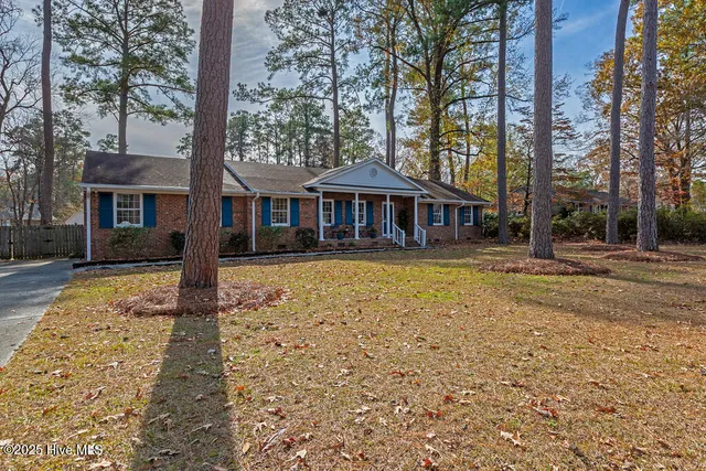 $335,000 | 5105 Pinetree Lane, Trent Woods, NC 28562