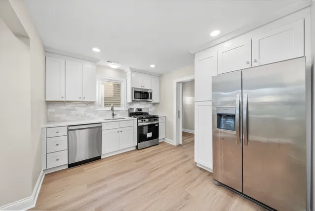 $299,000 | 4122 Wenonah Avenue, Stickney, IL 60402