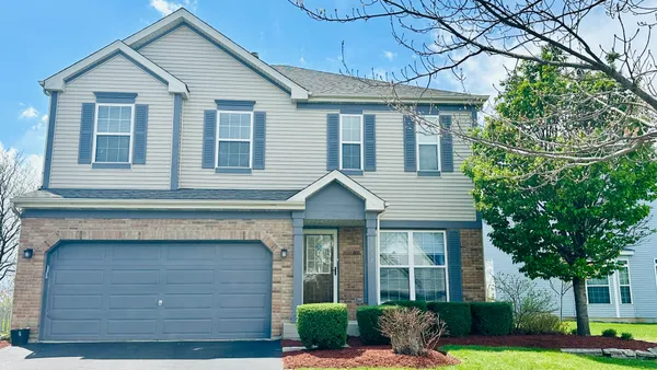 $3,400 | 1637 Trails End Lane, Bolingbrook, IL 60490