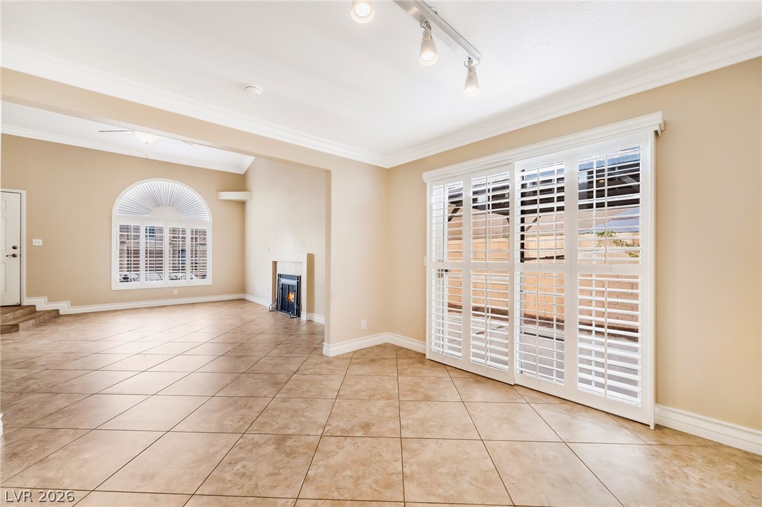 2831 Mill Point Drive Henderson, NV 89074 - Photo 6 of 22