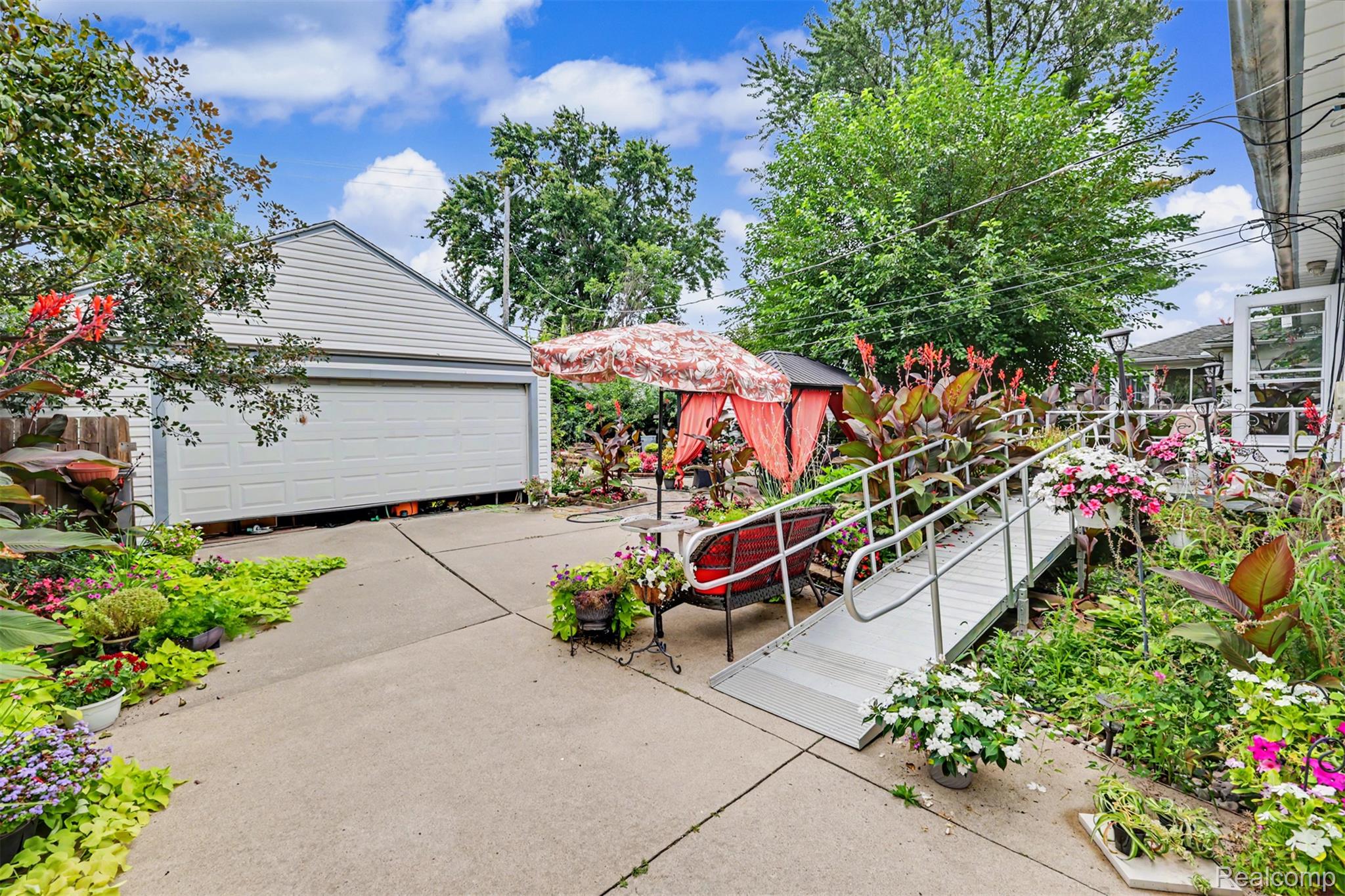 1772 North Gulley Road Dearborn, MI 48128 - Photo 25 of 30 27.jpg