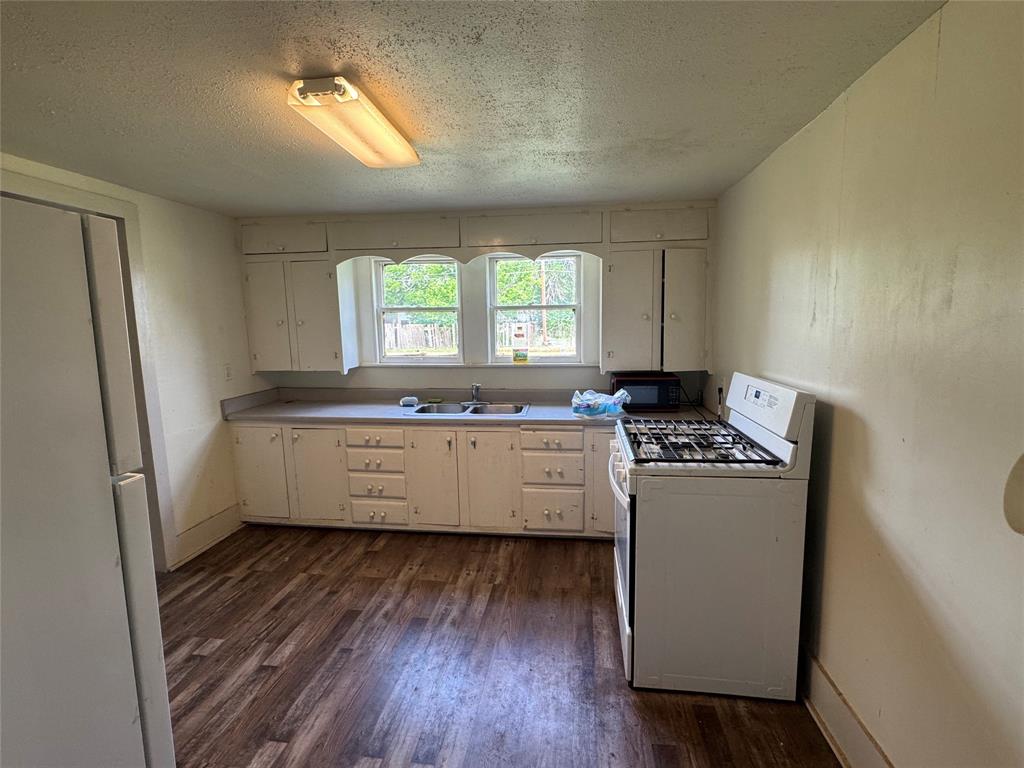 403 North Ave B Haskell, TX 79521 - Photo 6 of 10
