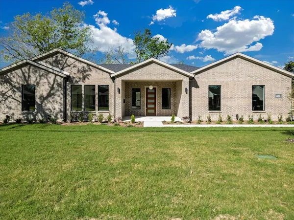$569,000 | 1507 Elk Creek Road, Dallas, TX 75253