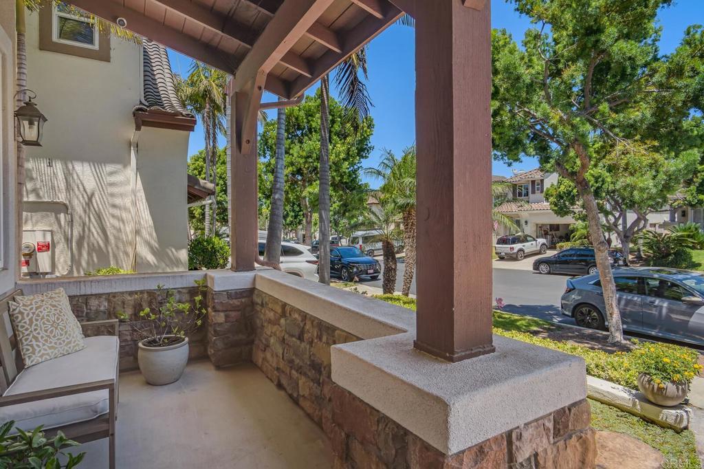1157 Alexandra Lane Encinitas, CA 92024 - Photo 4 of 40 Gallery Image 4