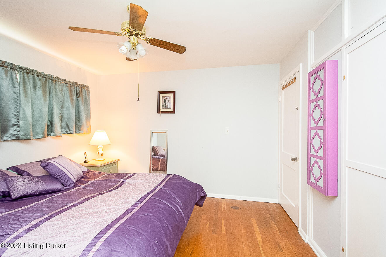 4807 Raven Road Louisville, KY 40213 - Photo 24 of 35 Bedroom 2
