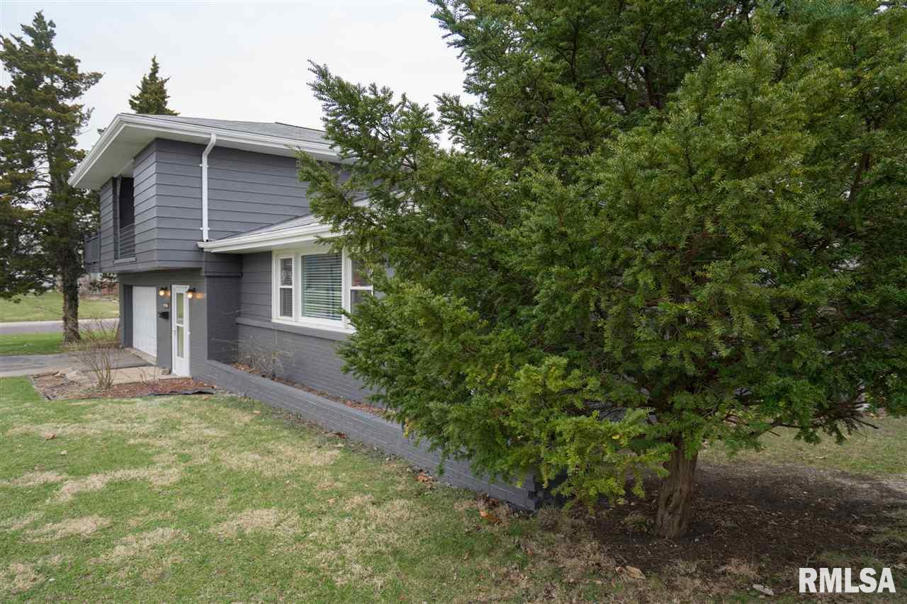 608 Westgate Road Washington, IL 61571 - Photo 3 of 35 Gallery Image 3