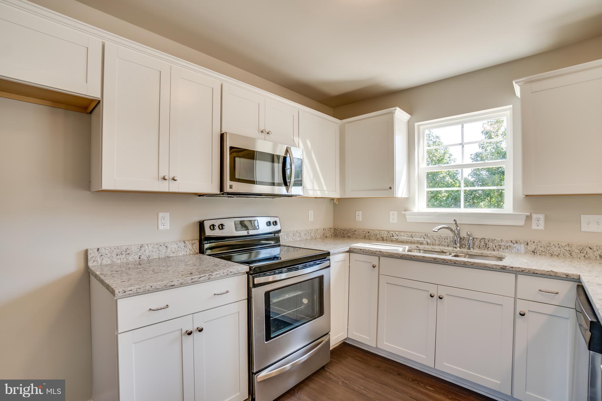 323 Cardinal Road Louisa, VA 23093 - Photo 8 of 13 Interior (General)