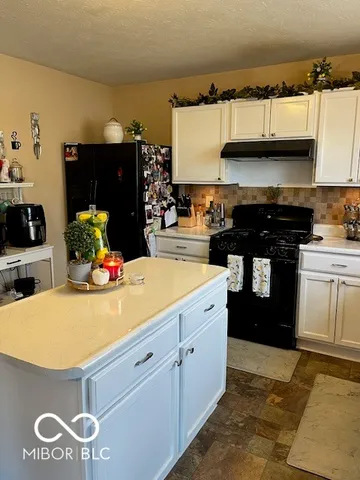 $369,900 | 2714 Kilmurray Drive, Brownsburg, IN 46112