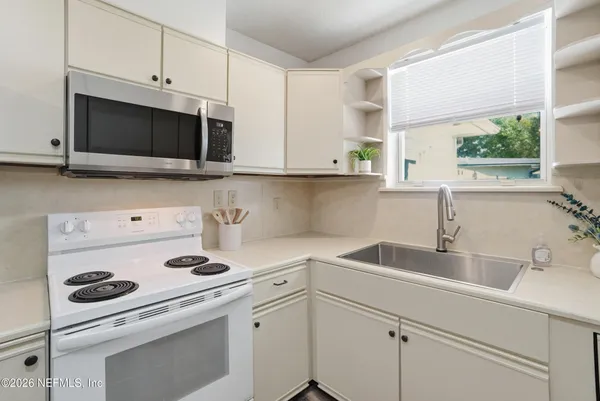 $689,000 | 9 San Pablo Circle South, Jacksonville Beach, FL 32250