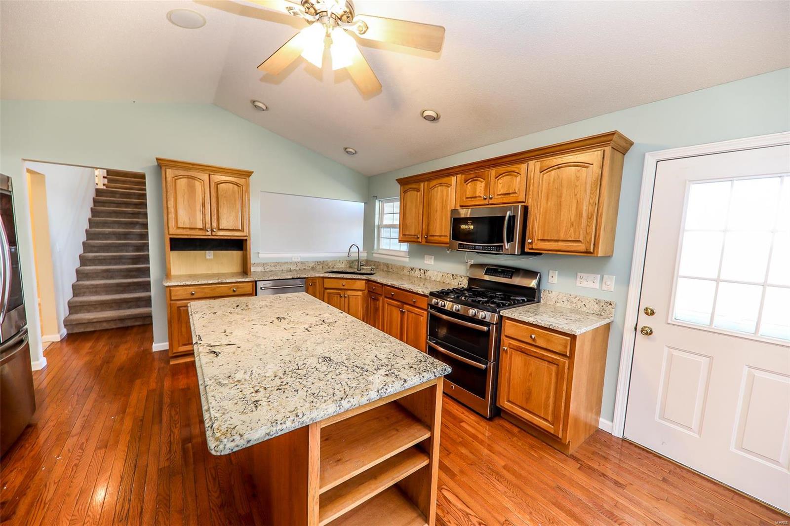 7391 Jerusalem Road Edwardsville, IL 62025 - Photo 3 of 55