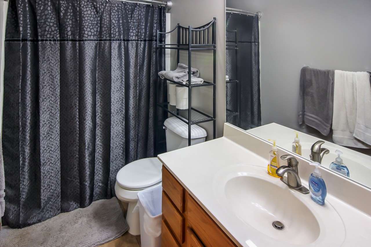 1218 Piccadilly Road Traverse City, MI 49685 - Photo 21 of 34 1880506-20.JPG