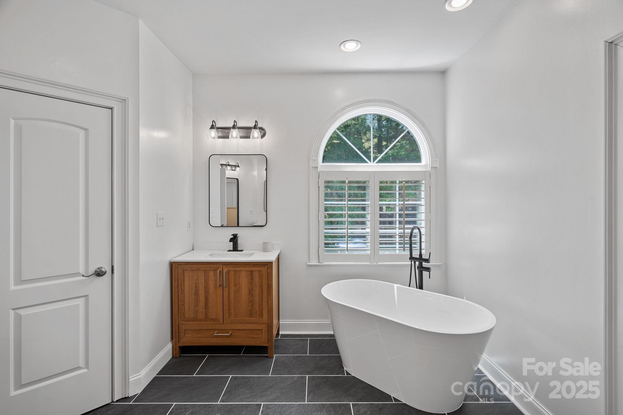 1426 Doe Ridge Lane Fort Mill, SC 29715 - Photo 22 of 47 Gallery Image 22