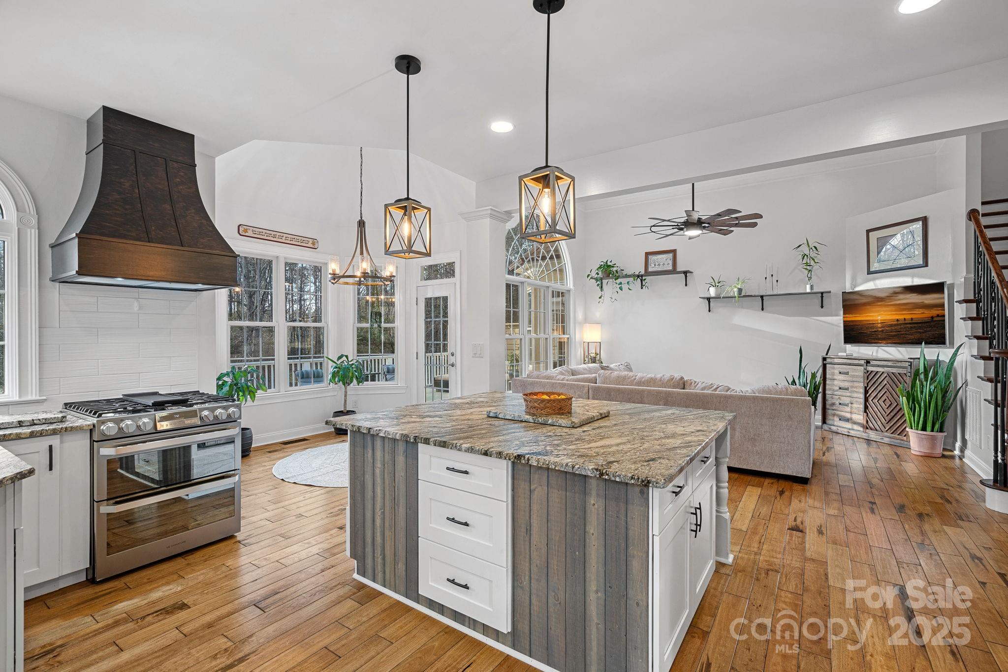 1426 Doe Ridge Lane Fort Mill, SC 29715 - Photo 10 of 47 Gallery Image 10
