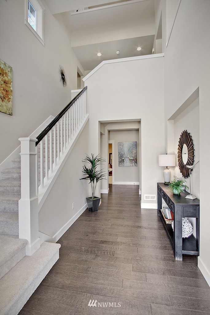 10808 Northeast 190th Street Bothell, WA 98011 - Photo 3 of 11 Gallery Image 3