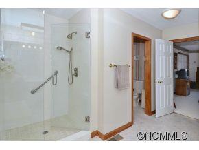 4481 Cove Loop Road Hendersonville, NC 28739 - Photo 12 of 20 Gallery Image 12