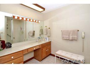 4481 Cove Loop Road Hendersonville, NC 28739 - Photo 13 of 20 Gallery Image 13