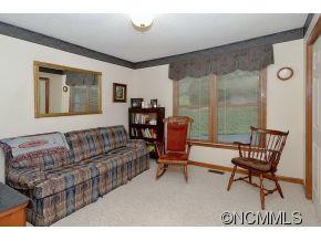4481 Cove Loop Road Hendersonville, NC 28739 - Photo 15 of 20 Gallery Image 15
