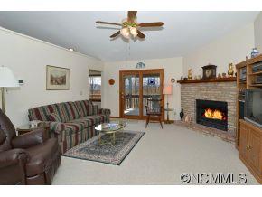 4481 Cove Loop Road Hendersonville, NC 28739 - Photo 8 of 20 Gallery Image 8