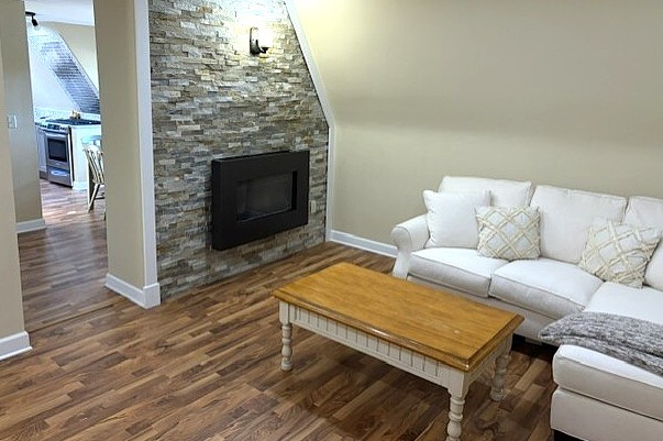 401 North River Road Fox River Grove, IL 60021 - Photo 12 of 12 Gallery Image 12