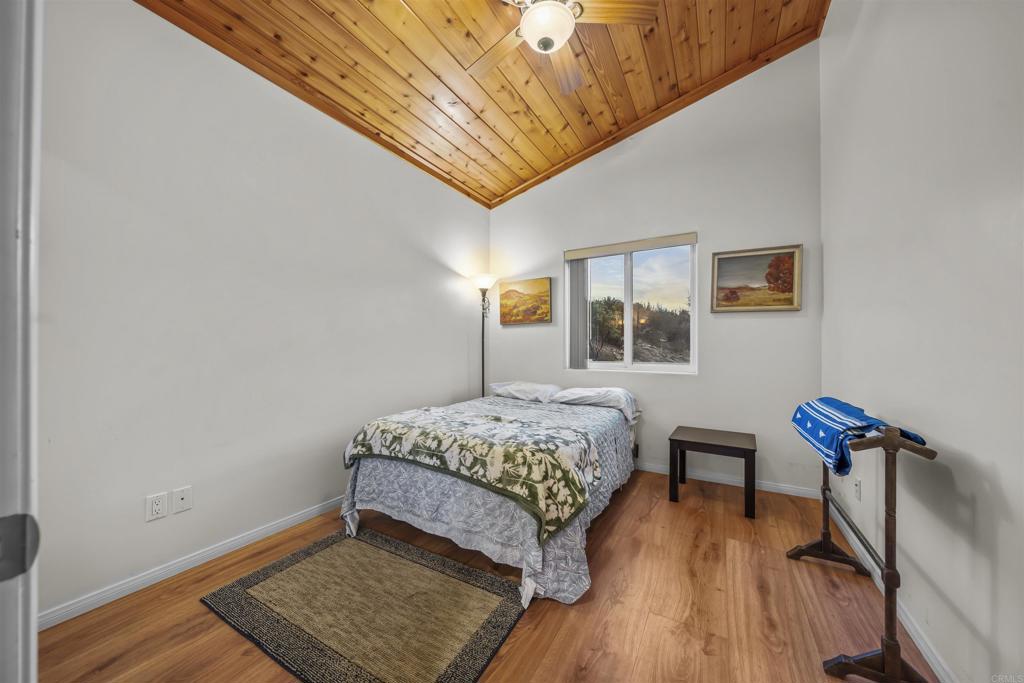 35465 Sunset Lane Julian, CA 92036 - Photo 18 of 49 Bedroom 1 with Bed!