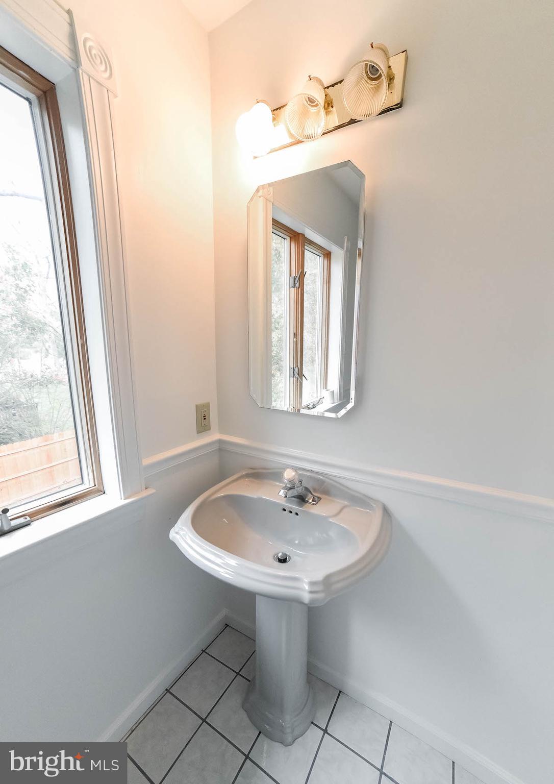 17747 St Inigoes Road St. Inigoes, MD 20684 - Photo 44 of 51 Upstairs Bath #1.