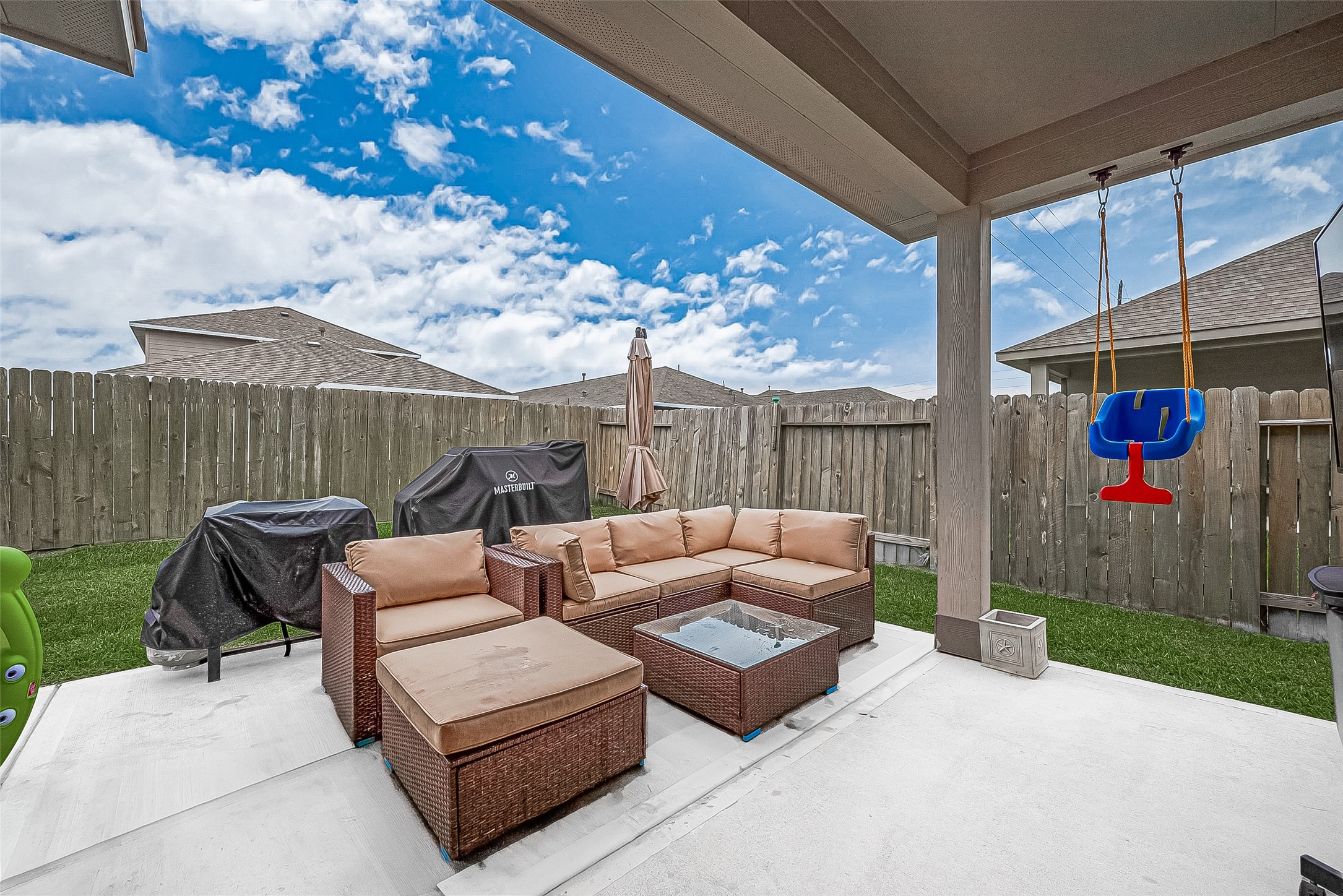1214 Red Hills Drive Rosharon, TX 77583 - Photo 27 of 46 Enjoy spending time outdoors on the extended back patio!